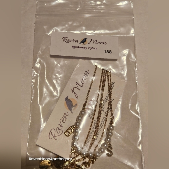 3/15$ Icing Boss Necklace - Picture 6 of 6